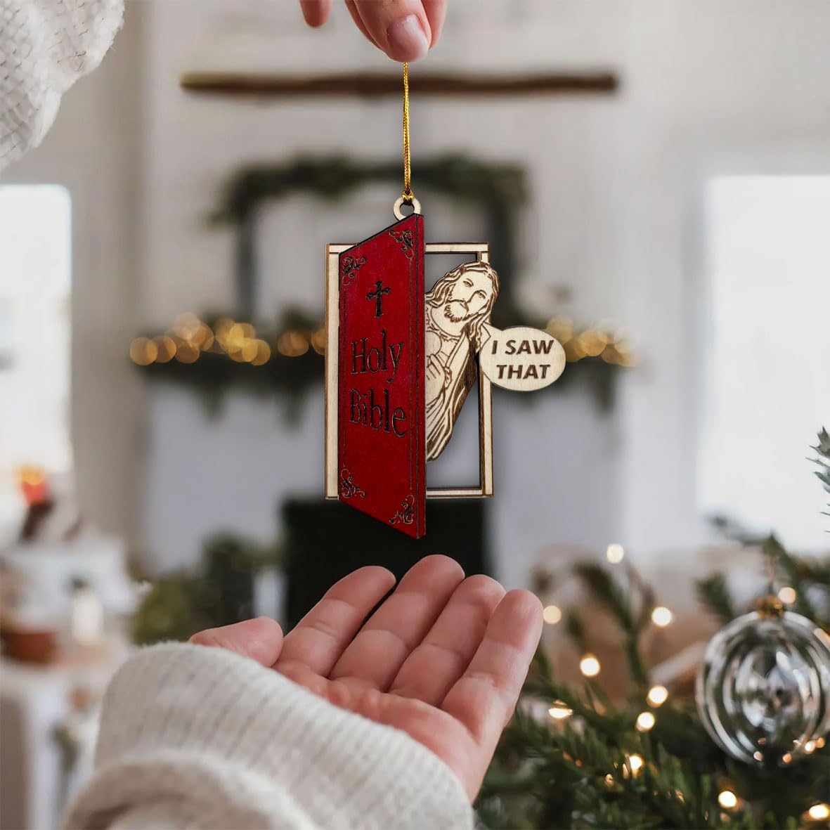 I Saw That Jesus Christmas Ornament – Funny Wooden Christian Tree Decor